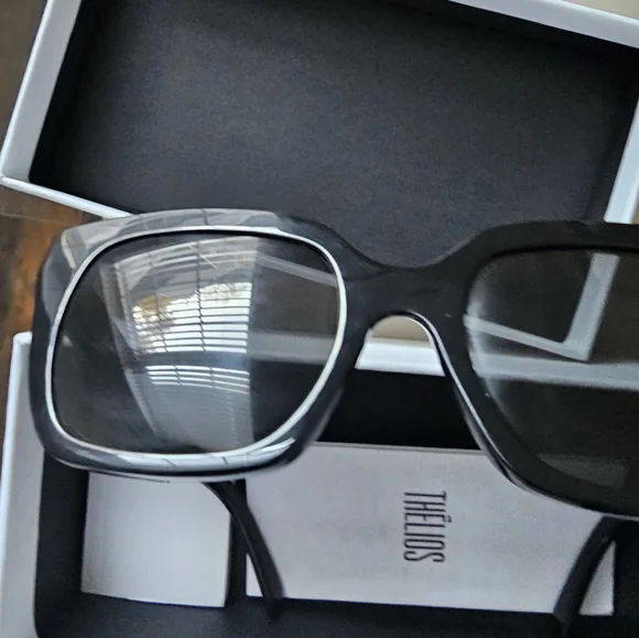 Celine sunglasses - Picture 4 of 9